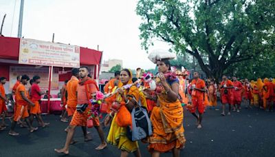 Kanwar Yatra: SC extends stay on order to eateries to show owner's name