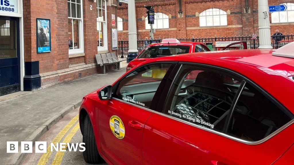 Darlington cabbies sound warning as Uber applies for licence