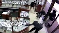 Watch: Jewelry store employees fight off smash-and-grab robbers