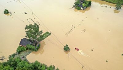 Heavy Rains Kill Four in Central China as Flood Warnings Mount