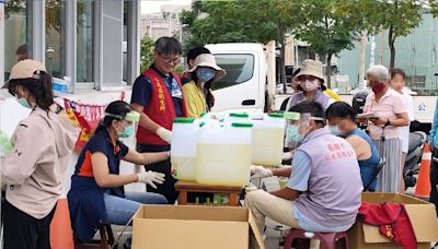 高雄淹水憂登革熱大爆發 市府發放3.3萬瓶漂白水防疫