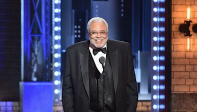 James Earl Jones, beloved actor and voice of Darth Vader, dies