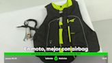 Los agentes de la Guardia Civil estrenan los airbags de moto este verano para aumentar la seguridad vial