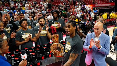 Tras ganar la liga de verano, varios jugadores rompen la puerta de entrada del Heat