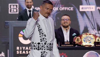 Usyk impresses with Crimean Tatar embroidery at pre-fight press in Riyadh