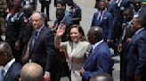 Harris inicia en Ghana gira oficial de una semana por África