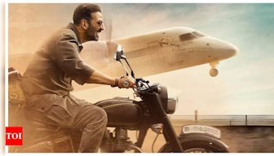 Akshay Kumar shares new poster of 'Sarfira' ahead of trailer launch | - Times of India