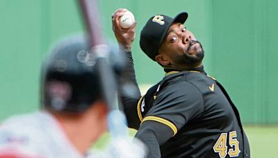 Pickoffs a pick-me-up for Pirates' Aroldis Chapman, as lefty reliever closes in on record