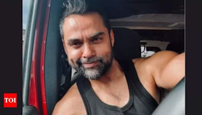 Abhay Deol asks suggestions for long drive tracks, fans list out 'ZNMD' songs - Times of India