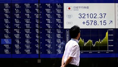 Asia stocks gain on rate cut wagers, yen stays near 38-year lows