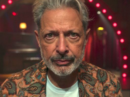 Here's A Closer Look At Jeff Goldblum's Tracksuit-Wearing Zeus In Netflix Series, Kaos