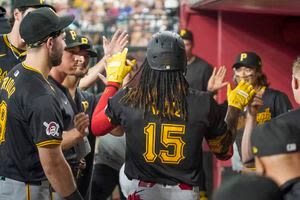 Pirates avoid sweep with comeback win over Diamondbacks in 10 Innings