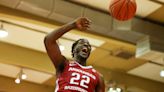 Arkansas center Makhel Mitchell leaves for transfer portal