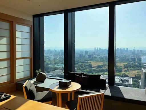 This Tokyo Hotel Has an Intimate Omakase Restaurant, a Massive Spa in the Sky, and Mount Fuji Views