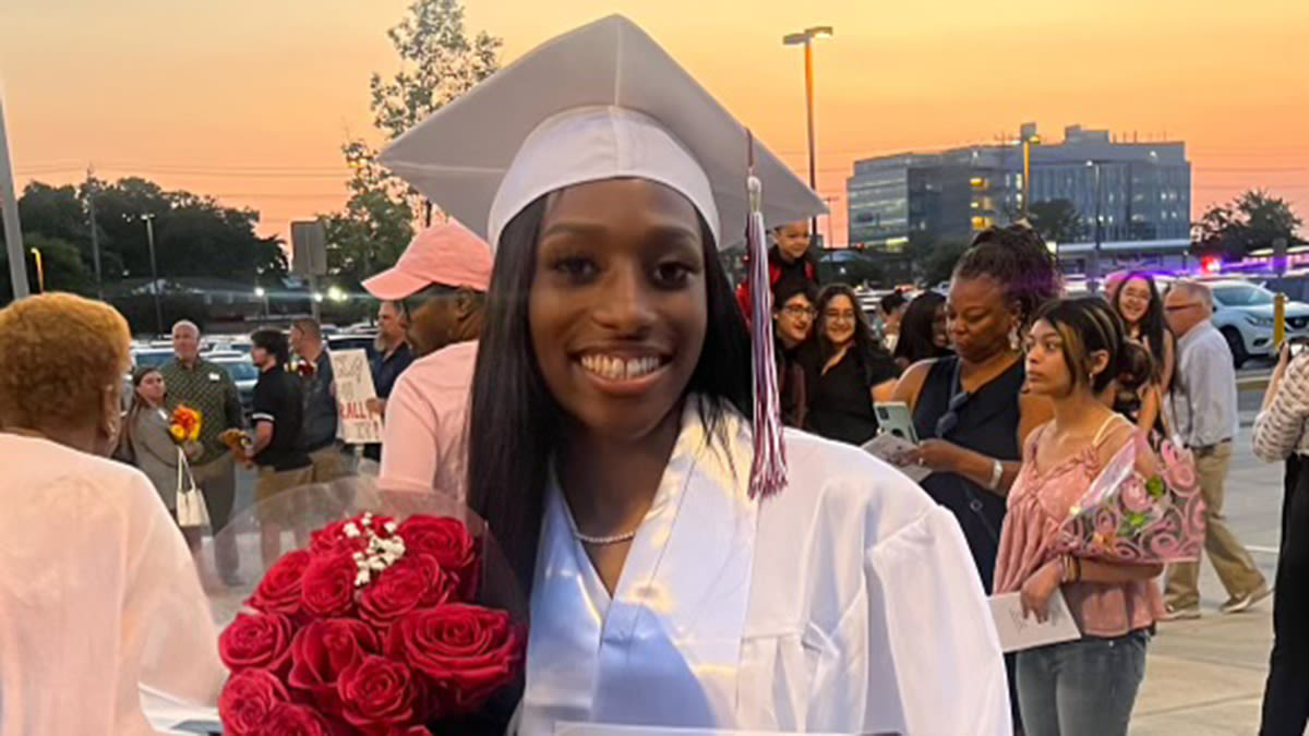 Family mourns teen who was killed while visiting Delaware State University