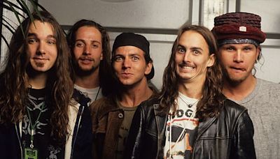 Pearl Jam are forced to cancel their London gig hours before