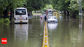 Mercury drops after rain lashes parts of Delhi; waterlogging, traffic snarls reported | India News - Times of India