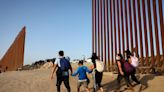 Vigilantes along US-Mexico border? Texas bills would shift border patrol to state hands