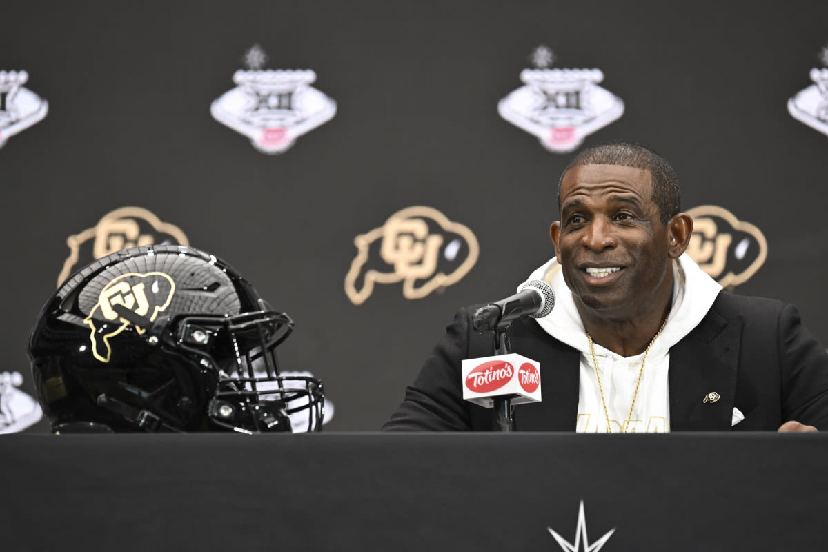 Deion Sanders' four-word response to the idea of Las Vegas Raiders drafting Shedeur Sanders