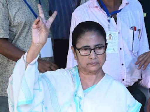 Mamata Banerjee chairs cabinet meeting, nod to fill over 550 vacancies in different departments