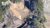 日本奈良國道邊坡土石坍方 「多輛車疑遭埋」難救援