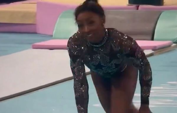 Simone Biles’s Funny Way of Dealing With Injury at Paris Games Was Loved by Fans