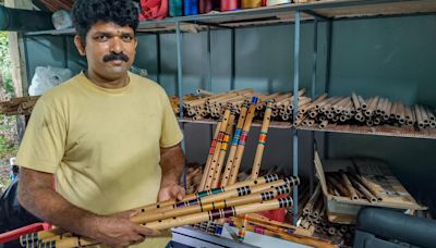 Passion turns this milkman in Alappuzha into flute maker