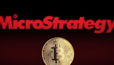 Jim Cramer's BTC Advice: 'If You Want Bitcoin, Don't Buy MicroStrategy' - MicroStrategy (NASDAQ:MSTR)