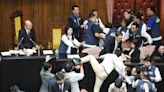 立院再演全武行 朱立倫：這是賴清德給台灣的民主示範？