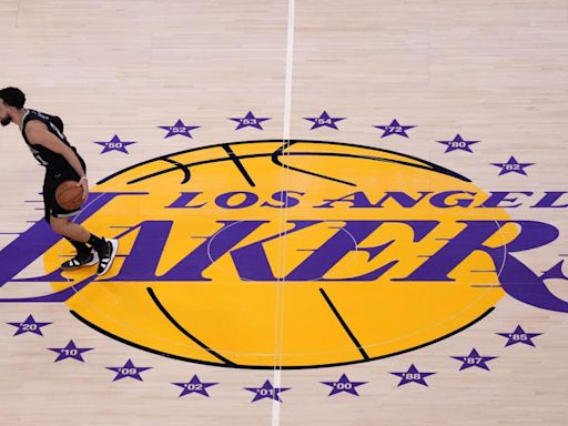 Lakers Lose Out On Another Top Free Agent Option As He Signs With Rival