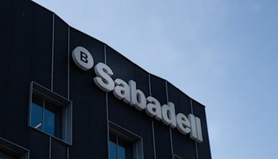 El mercado escrutará los resultados de Sabadell para decantar su favor en la opa de BBVA