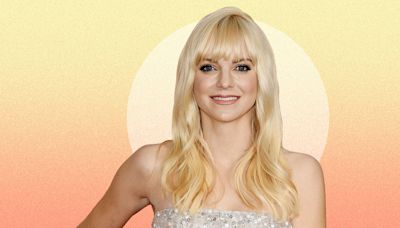 EXCLUSIVE: Anna Faris is "the opposite" of a helicopter parent