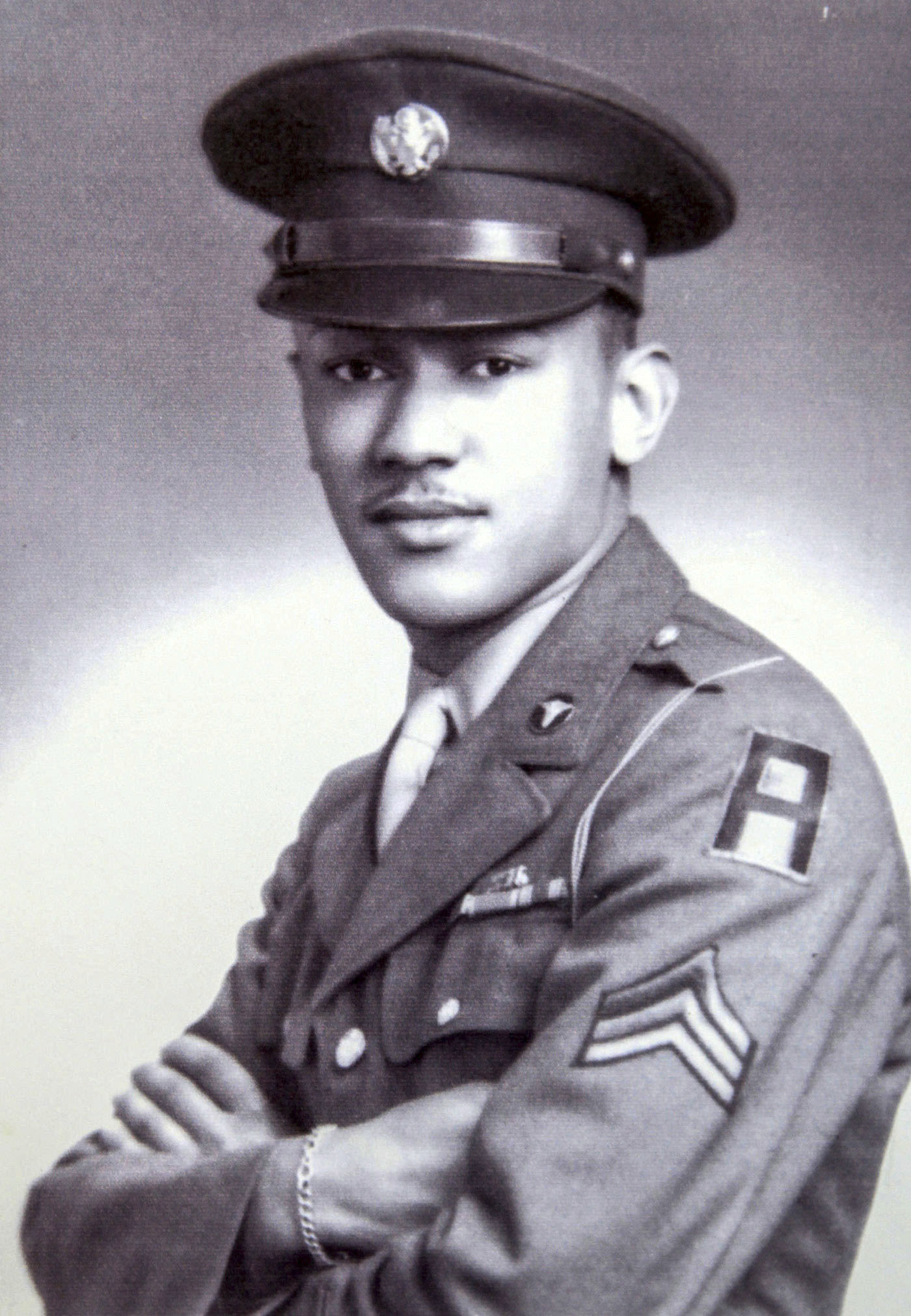 A Black medic wounded on D-Day saved dozens of lives. He's finally being posthumously honored