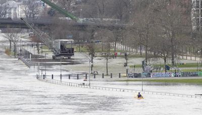 Muere un bombero durante las tareas de salvamento por las inundaciones en Alemania