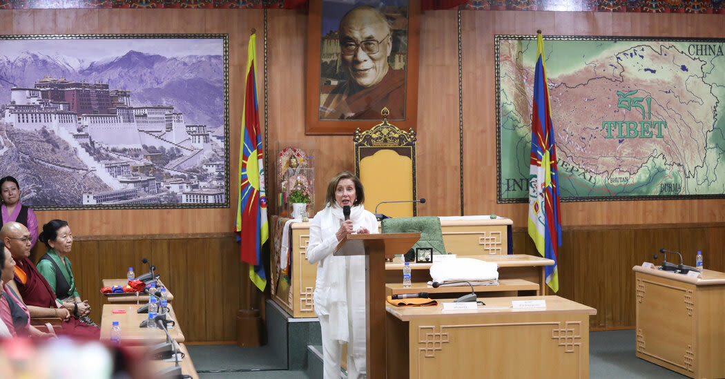 Nancy Pelosi Meets With Dalai Lama, Despite China’s Criticism