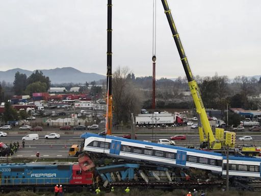 El video del impactante choque frontal de trenes en Chile que terminó con dos muertos