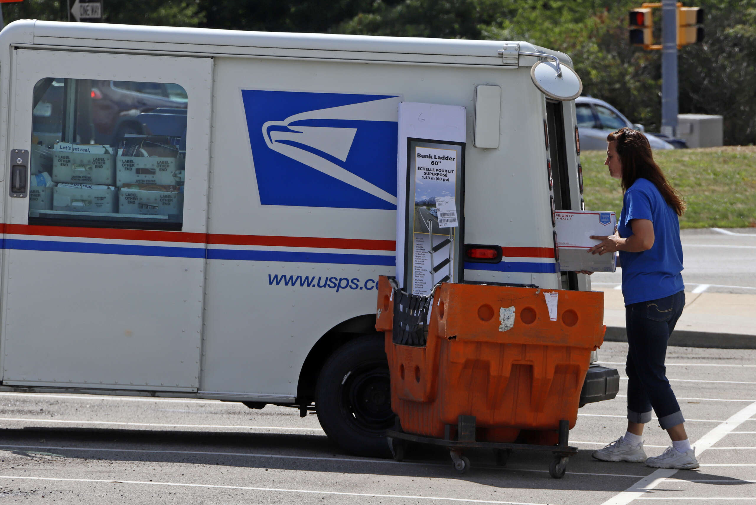 Amid crime surge, USPS law enforcement relying on ‘outdated’ data to justify staffing