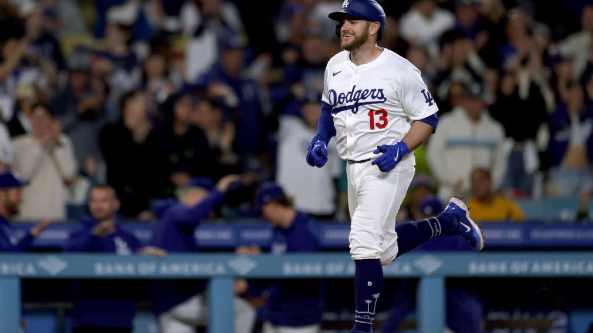 Max Muncy has first 3-homer game, Shohei Ohtani sets Dodgers' mark in 11-3 rout of Braves