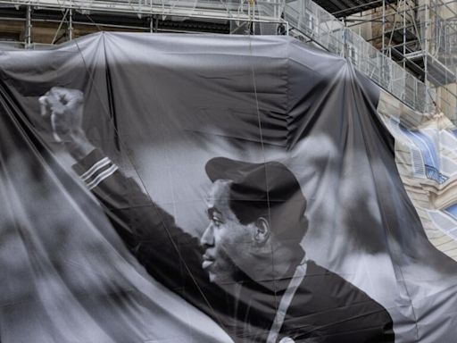 Les Jeux olympiques du photographe Raymond Depardon s'affichent à Paris