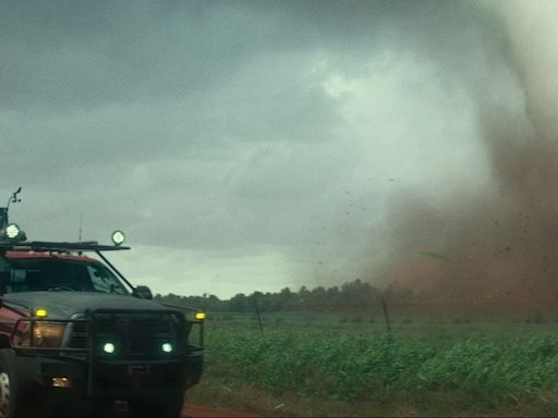 'Twisters' tornado consultant and director talk about film's stormy real-life inspirations
