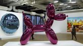 Una mujer rompe por accidente una escultura de Jeff Koons de 42.000 dólares