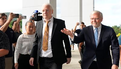 WikiLeaks founder Julian Assange returns to Australia a free man