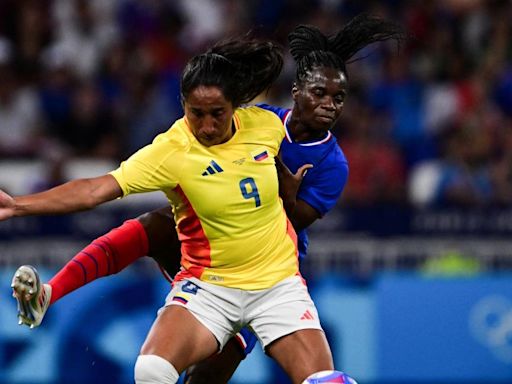 Selección Colombia Femenina lo intentó, pero no le alcanzó contra Francia; dura derrota