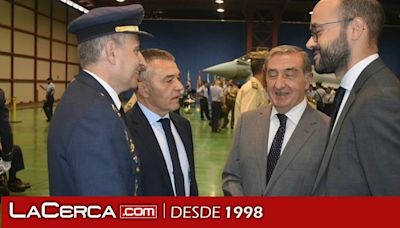 Valera reitera el compromiso de la Diputación de Albacete con el TLP durante el Relevo de Mando en este Programa de Liderazgo Táctico