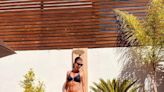 El espectacular posado de Maribel Verdú en bikini a sus 52 años