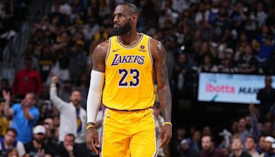 LeBron se niega a decir si jugó su último partido con los Lakers