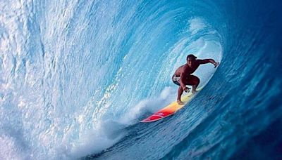 Pirates of the Caribbean actor Tamayo Perry dies after shark attack while surfing off Oahu