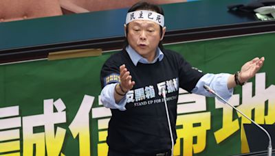 議會質詢痛罵里長「大惡棍」 王世堅挨告和解獲不起訴