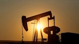 Petróleo Brent fecha abaixo de US$90 com aumento de temores de recessão