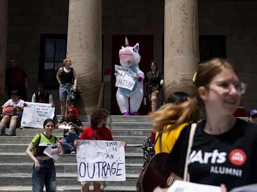 University of the Arts president Kerry Walk has resigned